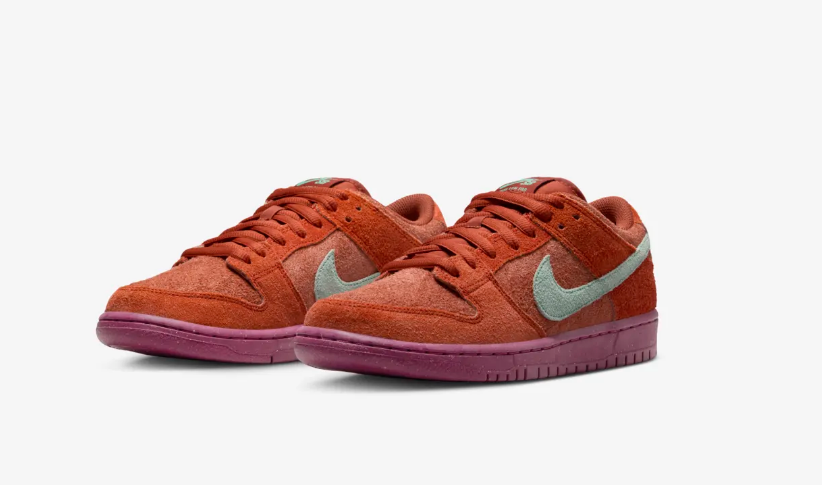 Nike SB Dunk Low Mystic Red and Rosewood DV5429-601