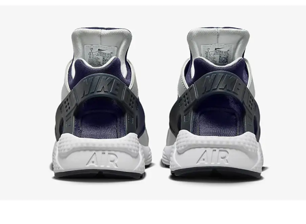 Nike Air Huarache "Dark Obsidian" DD1068-401