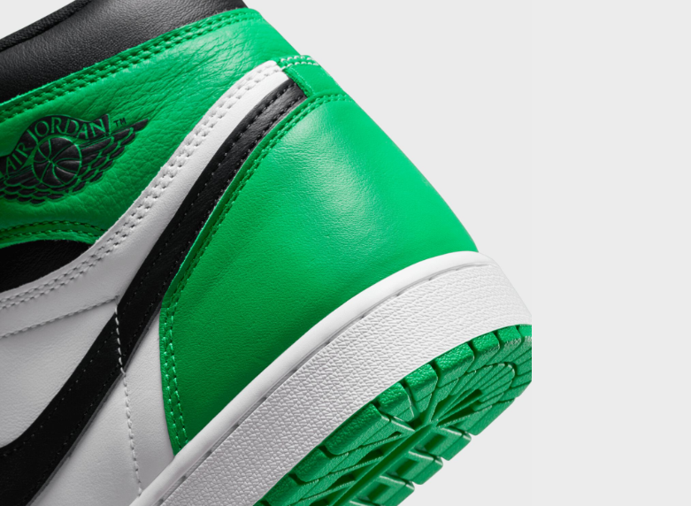 Air Jordan 1 High Retro OG "Lucky Green" DZ5485-031