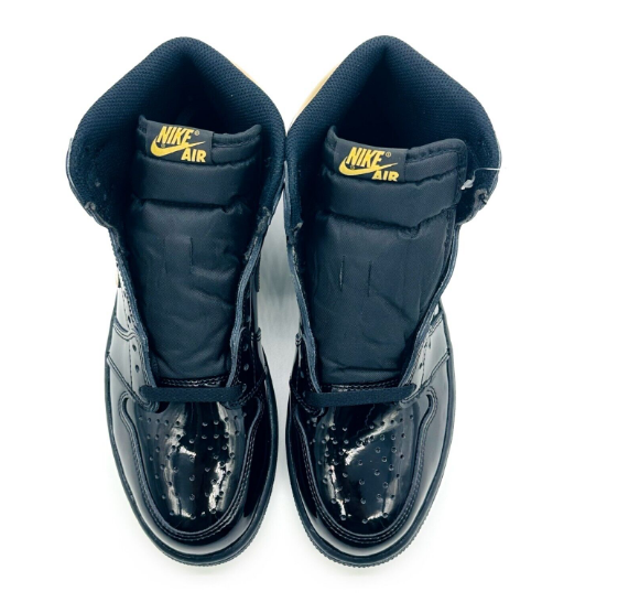 AIR JORDAN 1 METALLIC GOLD PATENTE 555088 032