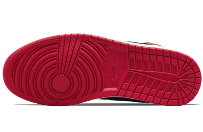 Jordan 1 HI OG “BRED PATENT” 555088-063