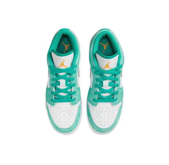 Jordan 1 Low New Emerald "DO8244-301