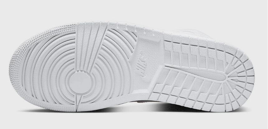 Air Jordan 1 Mid "Triple White" 554724-136