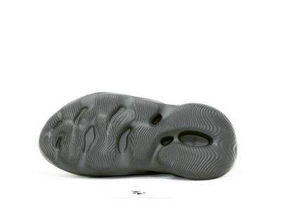 Adidas "Foam YZY RNR" IG5349.